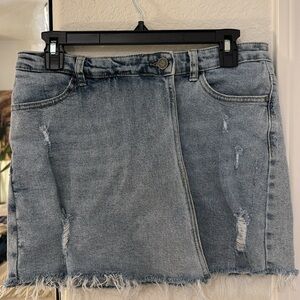 Wishlist denim mini skirt in light wash - size Medium